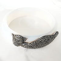 Sterling Silver Fox White Agate Bangle