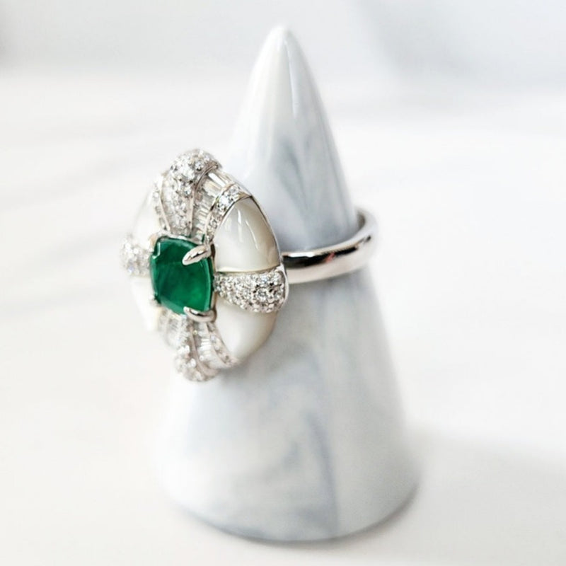 Sterling Silver Emerald Oval Ring