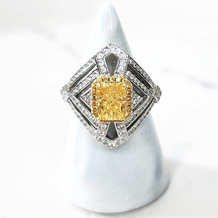 Sterling Silver Diamond Shaped Citrine Ring