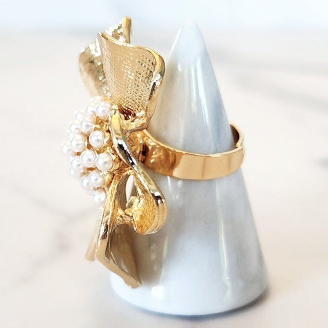 Goldtone Flower Ring