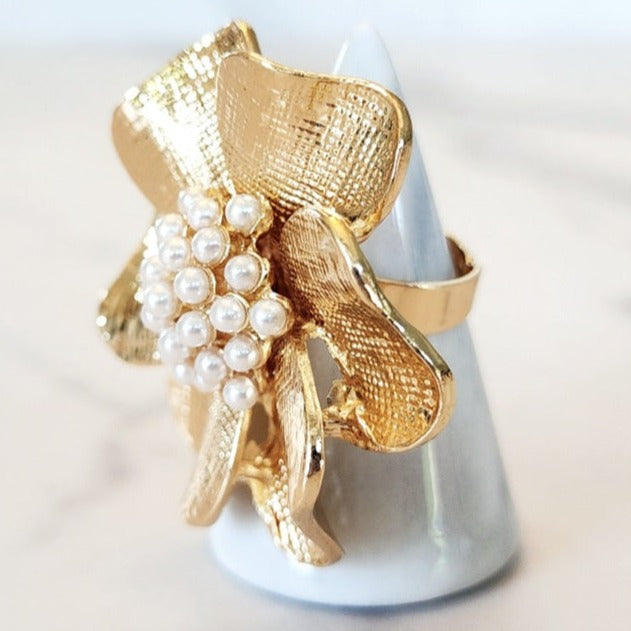 Goldtone Flower Ring