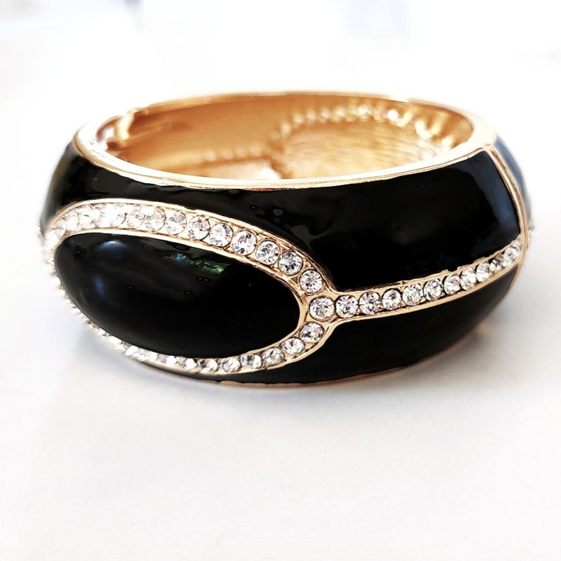 Black Diamond Resin Bracelet