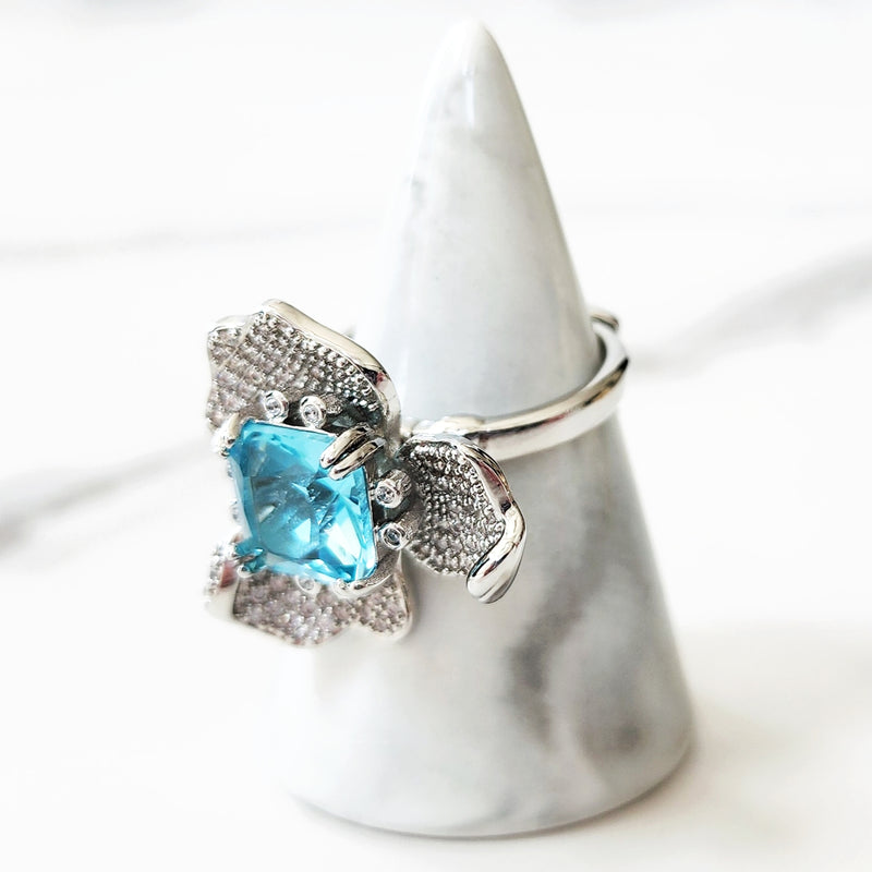 Silvertone Blue Flower Ring