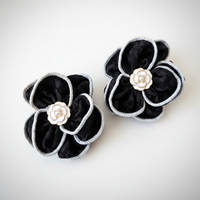 Black and White Camilla Flower Shoe Ornaments