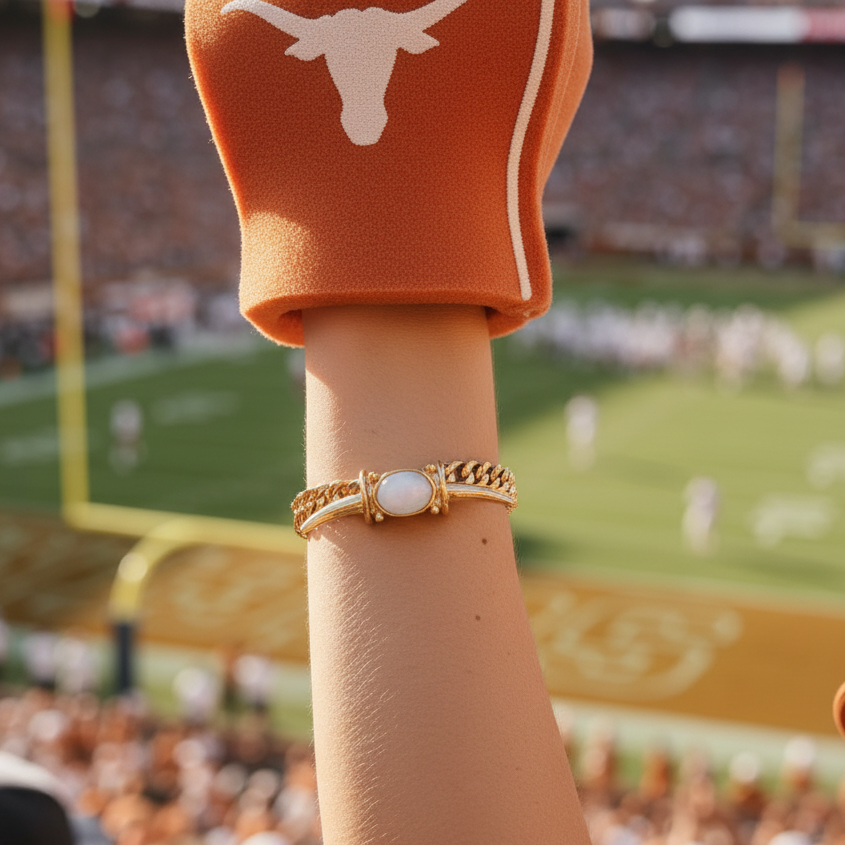 Hook'em Horns Gold Bracelet