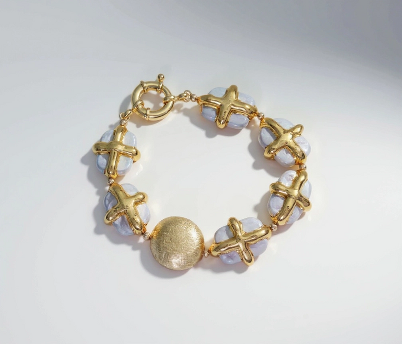Gold and Pearl Bracelet